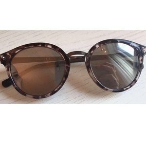 Guess Black Tortoise Sunglasses